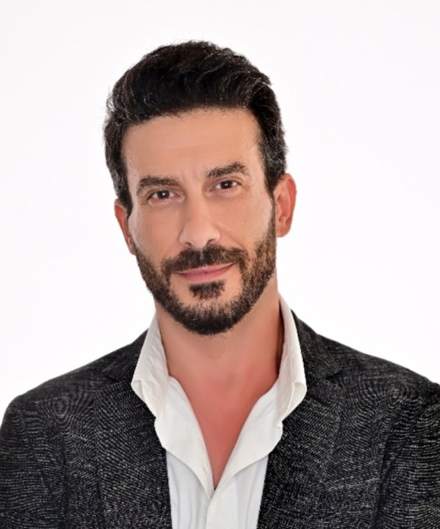 Άκης Πατεδάκης, MD